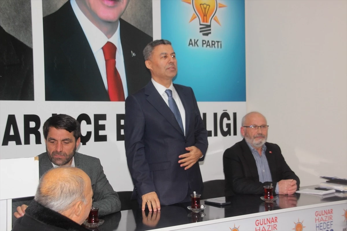 AK Parti MKYK Üyesi Mustafa Sever, Mersin\'de partililerle bir araya geldi