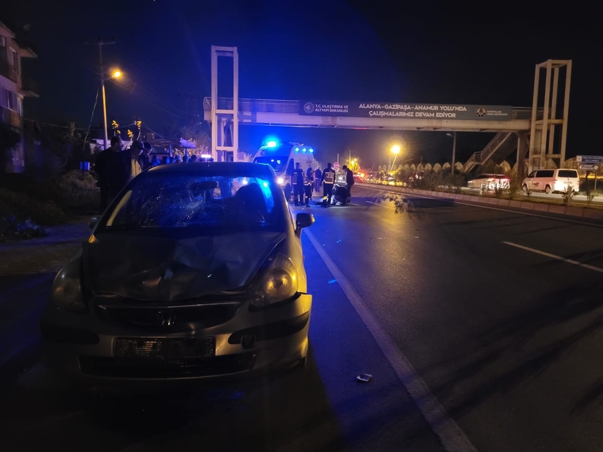 Alanya\'da otomobilin çarptığı Kanada uyruklu yaya hayatını kaybetti