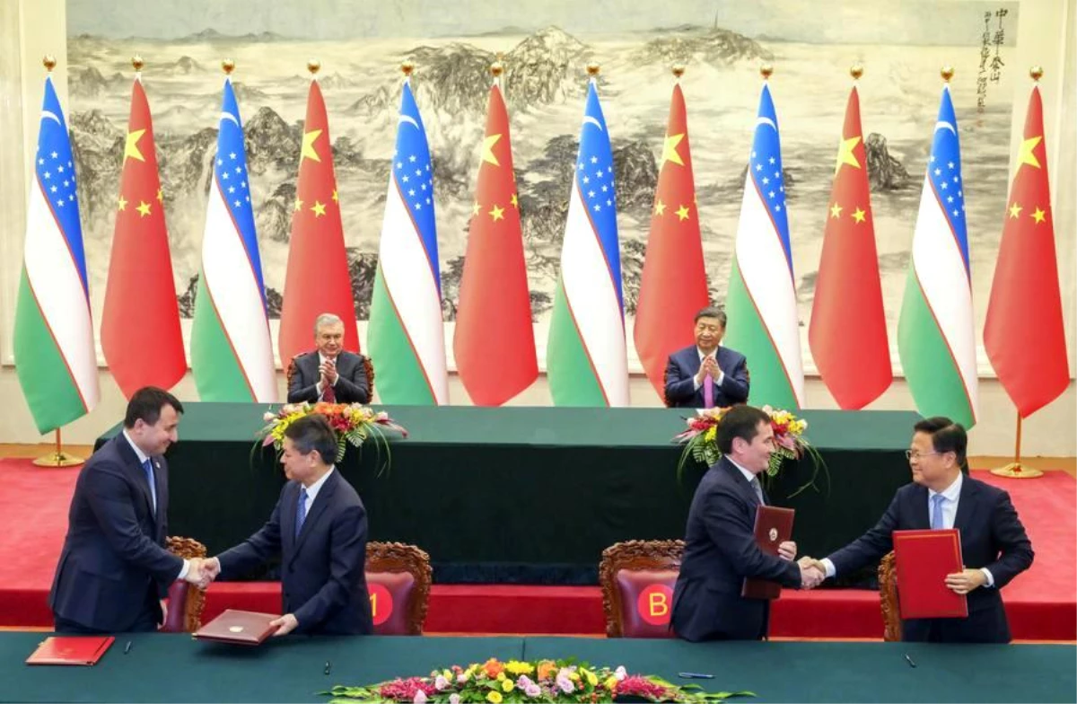 Çin Cumhurbaşkanı Xi Jinping, Özbekistan Cumhurbaşkanı Şevket Mirziyoyev ile Görüştü