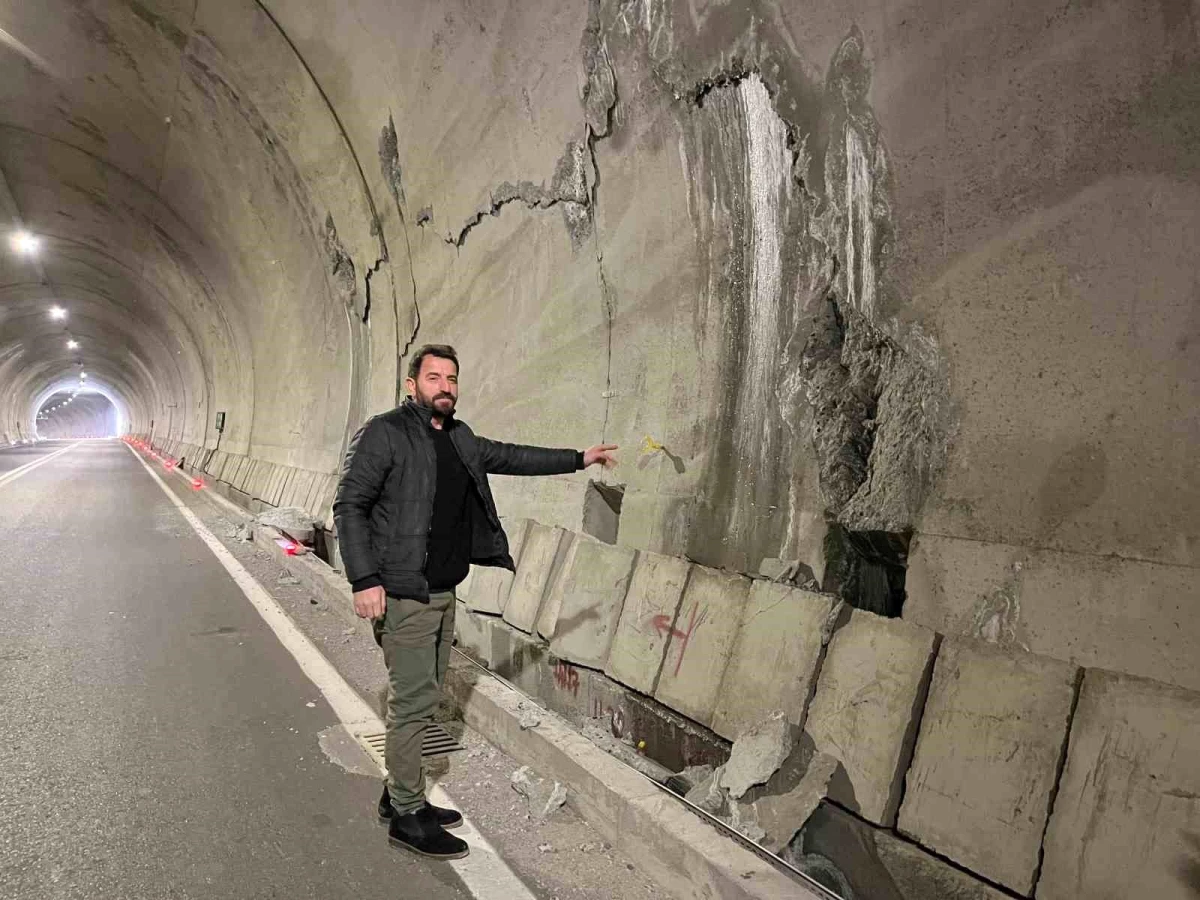 Artvin-Yusufeli Karayolu T14 Tünelinde Çatlaklar ve Açılmalar Oluştu