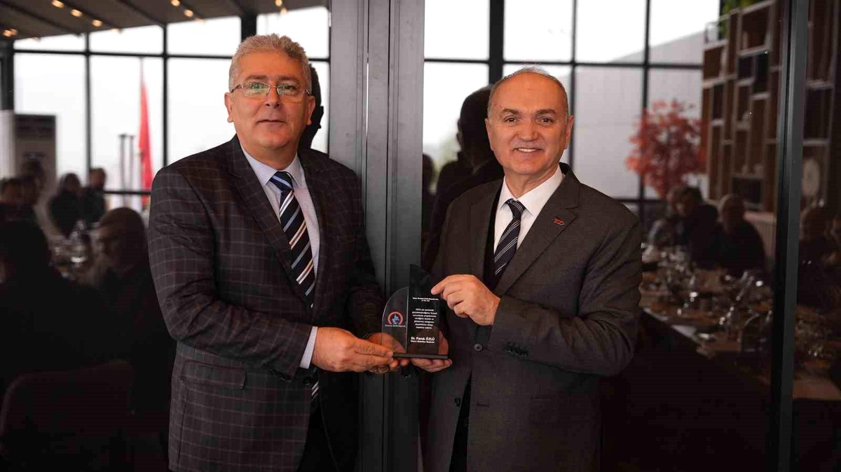Düzce Belediye Başkanı İş İnsanlarıyla Buluştu