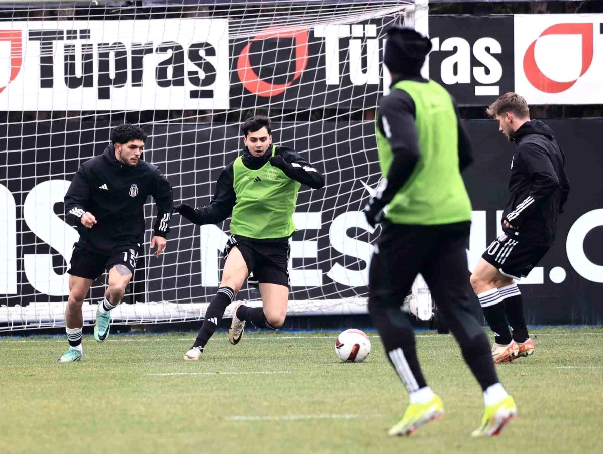 Beşiktaş, Sivasspor maçı hazırlıklarına antrenmanla başladı