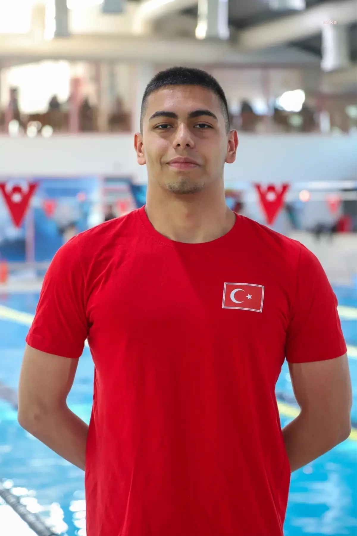 Eskişehirli Yüzücü İsmail Kerem Kurtoğlu, Bulgaristan\'da Milli Formayla Yarışacak