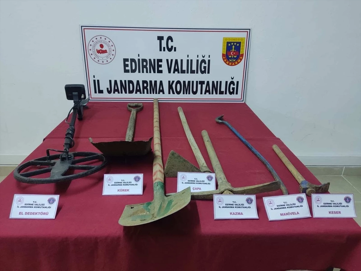 Edirne\'de Kaçak Kazı Yapan 4 Şüpheli Gözaltına Alındı