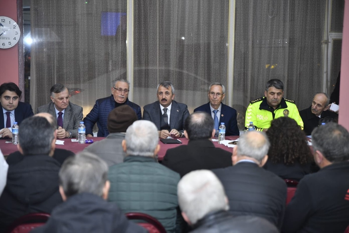 Edirne Valisi Yunus Sezer, mahalle ziyaretlerine devam ediyor