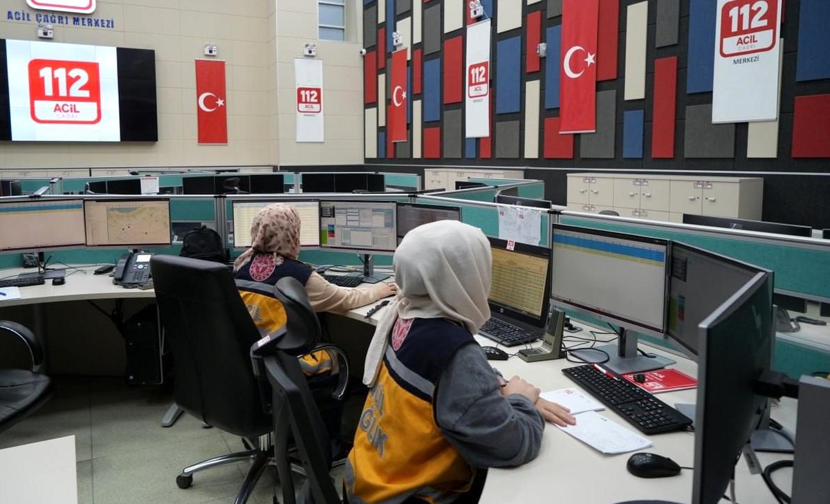 Erzincan\'da 112 Acil Çağrı Merkezi\'ne gelen çağrıların yüzde 15\'i asılsız ihbar