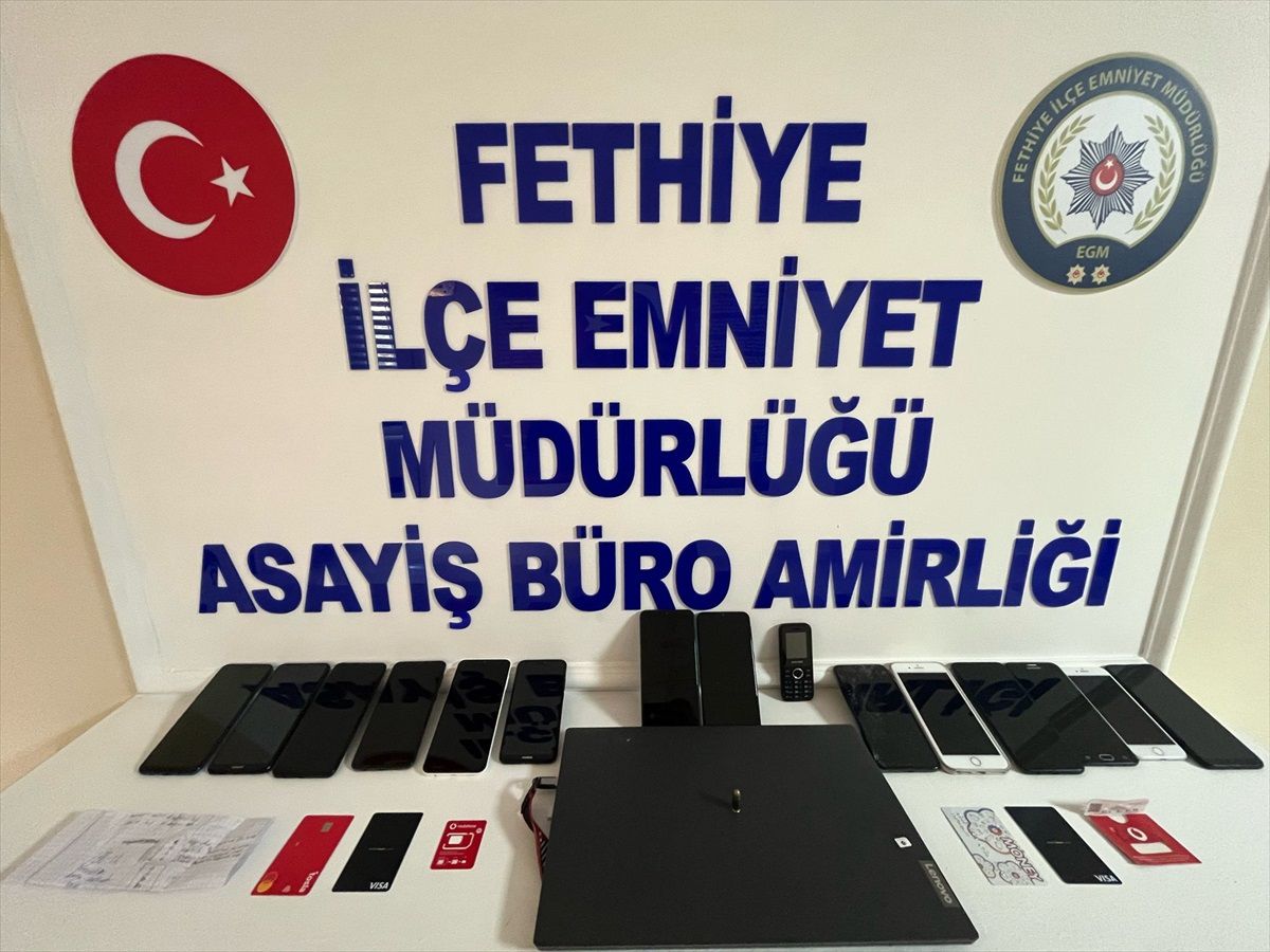 Fethiye\'de Dolandırıcılık Şebekesine Operasyon: 6 Gözaltı