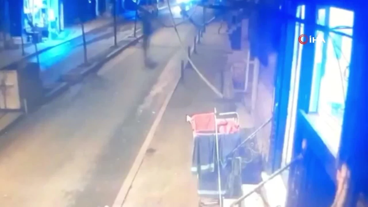 İstanbul\'da dehşet anları kamerada: Kurşun yağdırdığı şahsın üzerinden çelik yelek çıktı