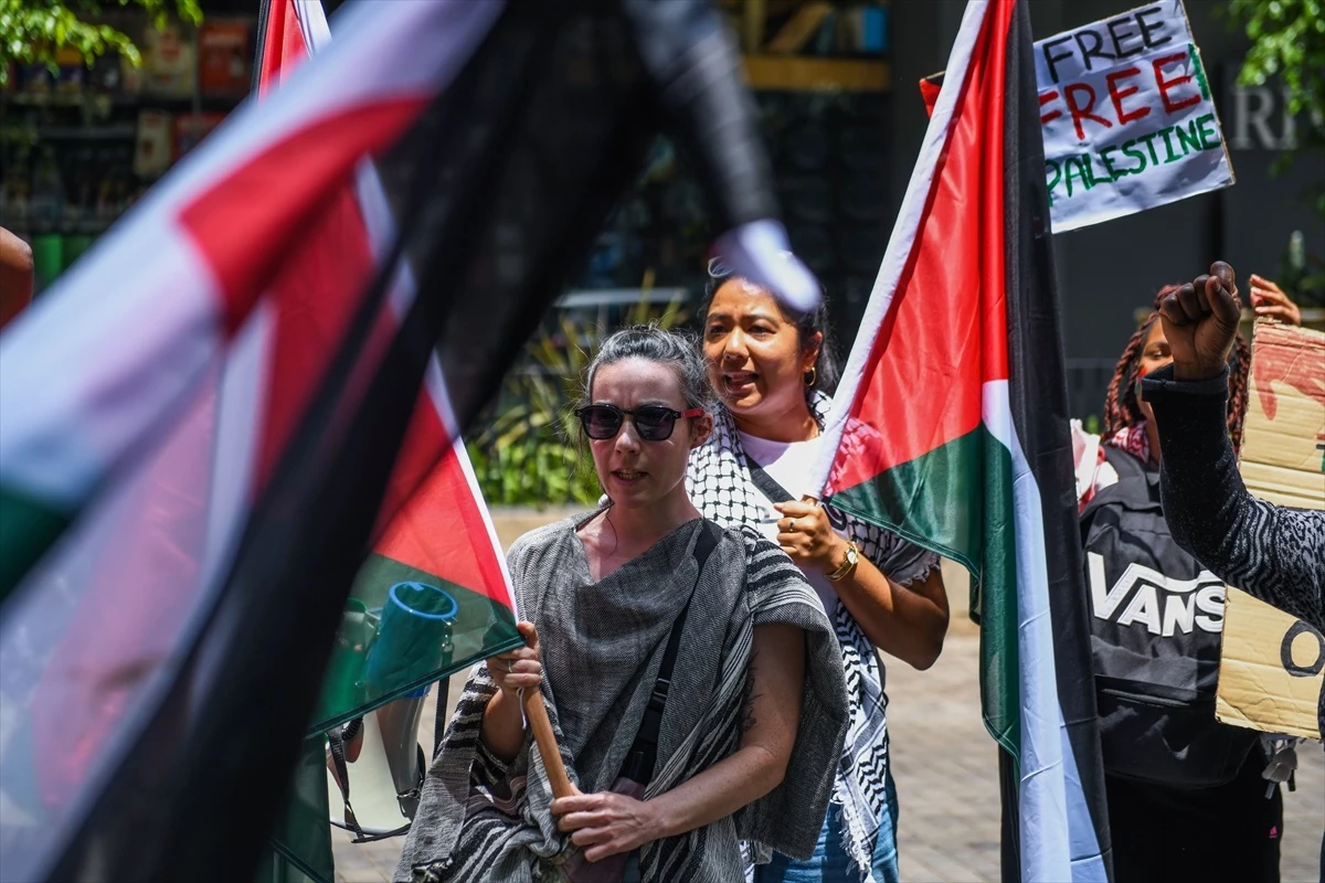 Nairobi\'de İsrail\'in Gazze\'ye saldırılarını protesto eden gösteri