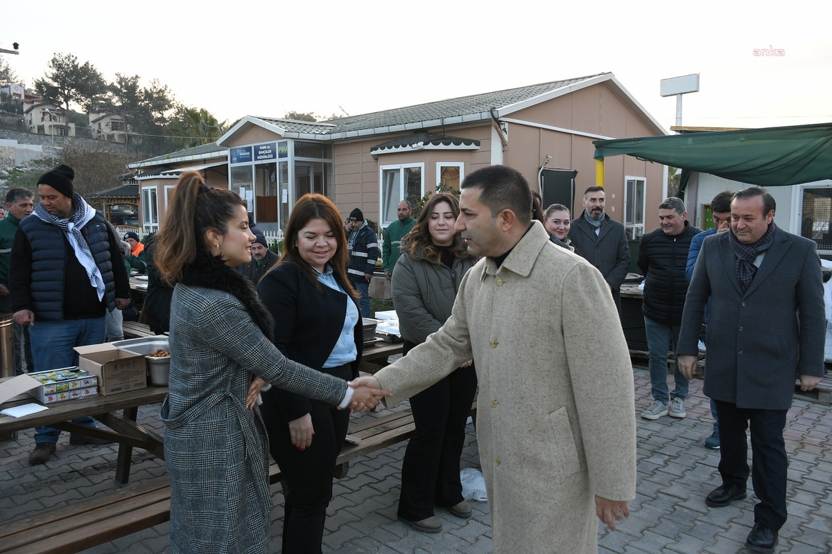 Kuşadası Belediye Başkanı Ömer Günel, Park ve Bahçeler Müdürlüğü şantiyesini ziyaret etti