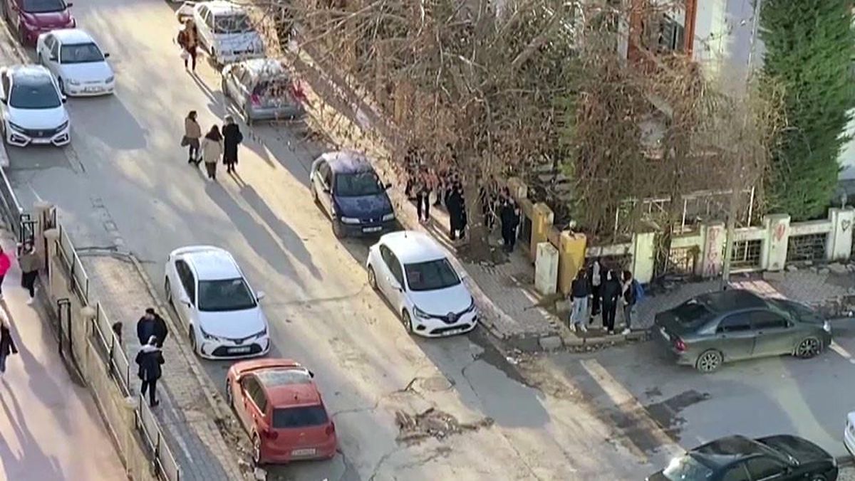 Malatya merkezli 5.2 büyüklüğündeki deprem korkuttu