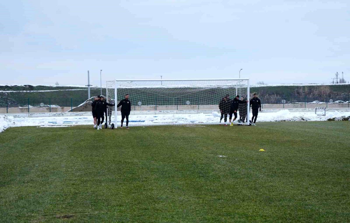 Muşspor, şampiyonluk için hazırlıklara başladı