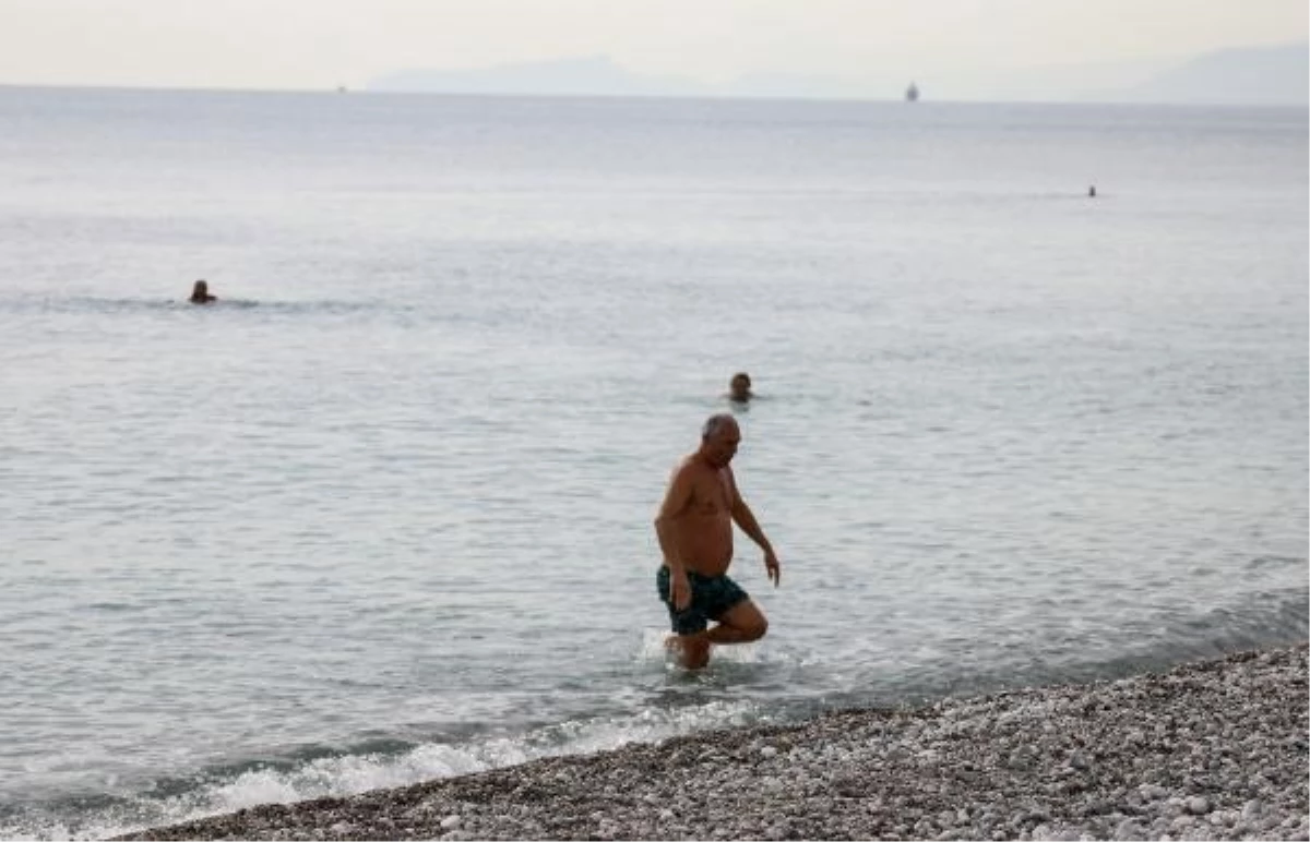 Antalya\'da Ocak Ayında Sıcaklık Ortalaması 10 Derece Üzerine Çıktı