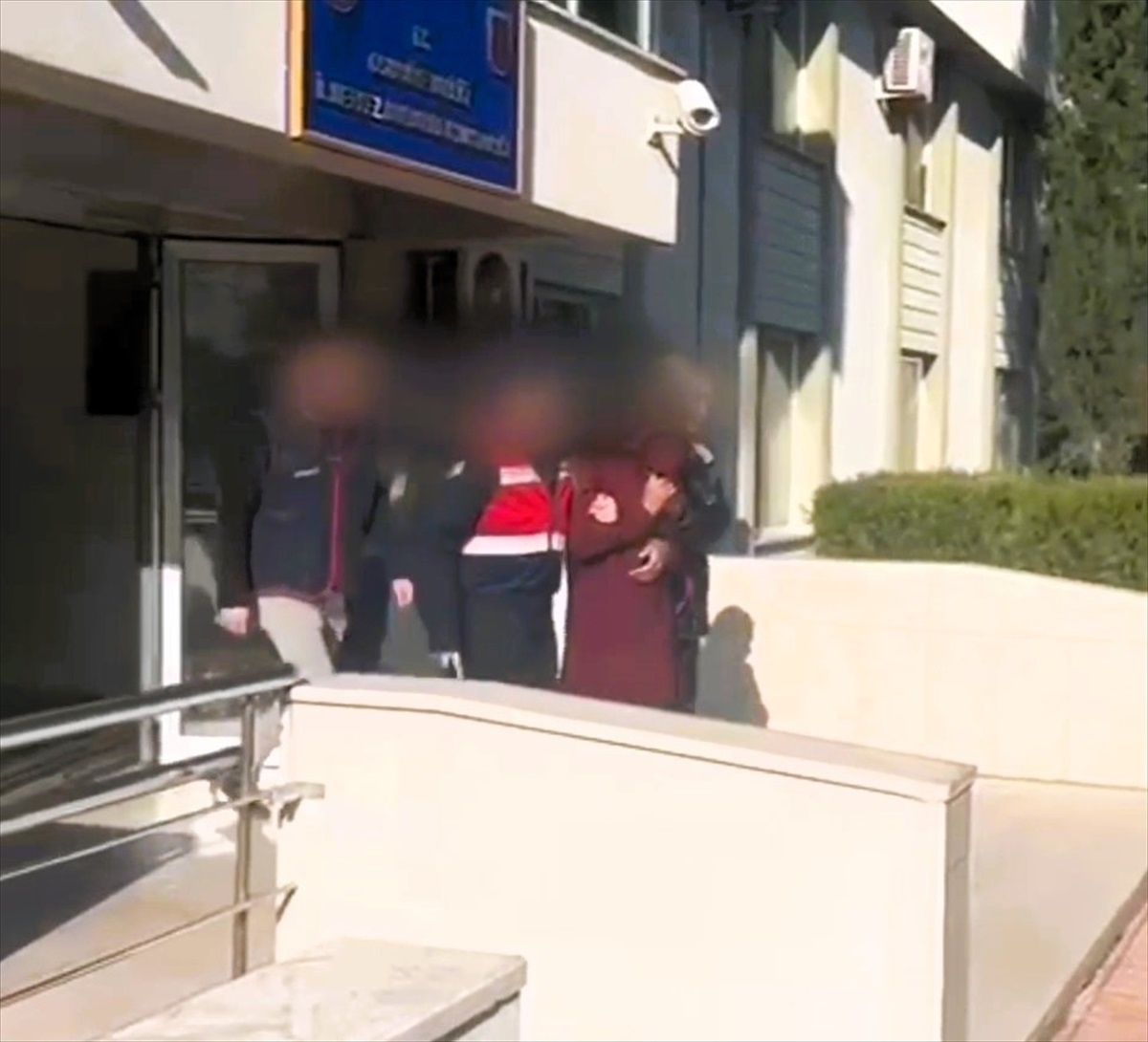 Osmaniye\'de kesinleşmiş 35 yıl hapis cezasıyla aranan kadın hükümlü yakalandı