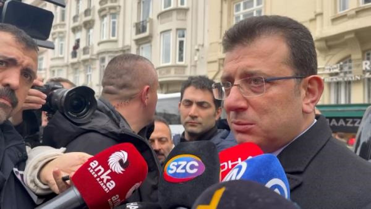 CHP\'nin eski genel başkanlarından Altan Öymen\'in eşi Aysel Öymen son yolculuğuna uğurlandı