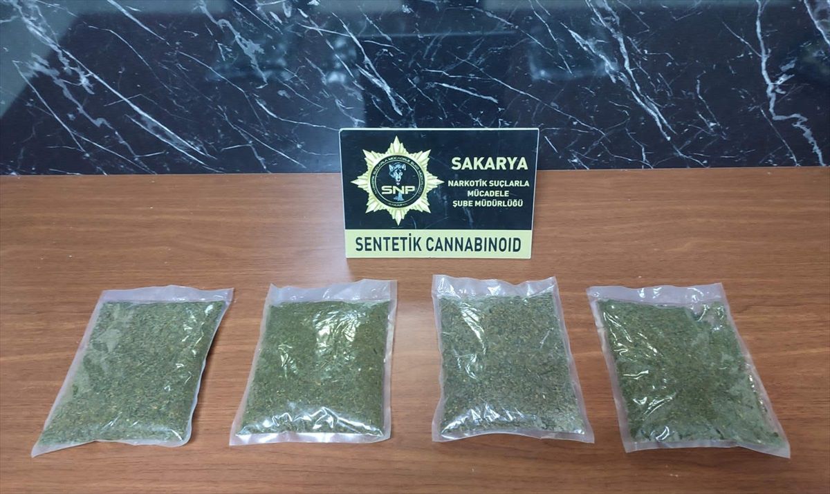 Sakarya\'da Uyuşturucu Operasyonu: 13 Şüpheli Gözaltına Alındı