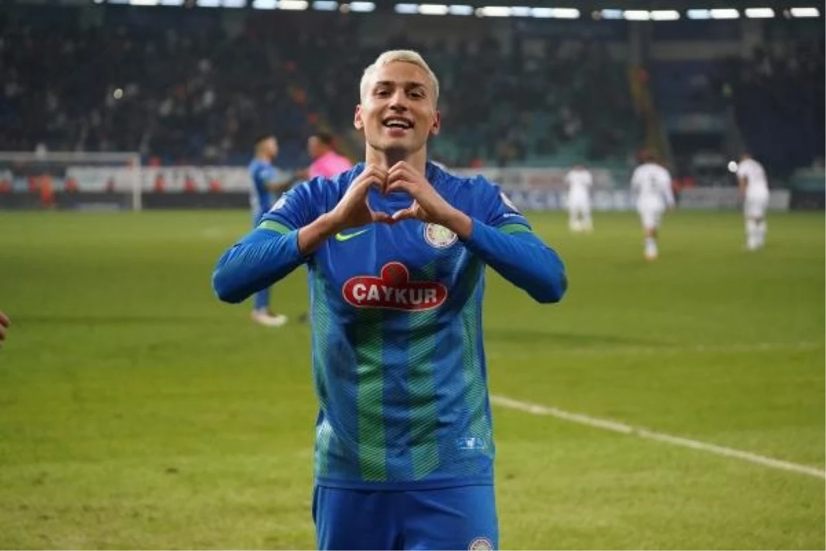 Çaykur Rizespor, Trabzonspor\'u 1-0 Mağlup Etti