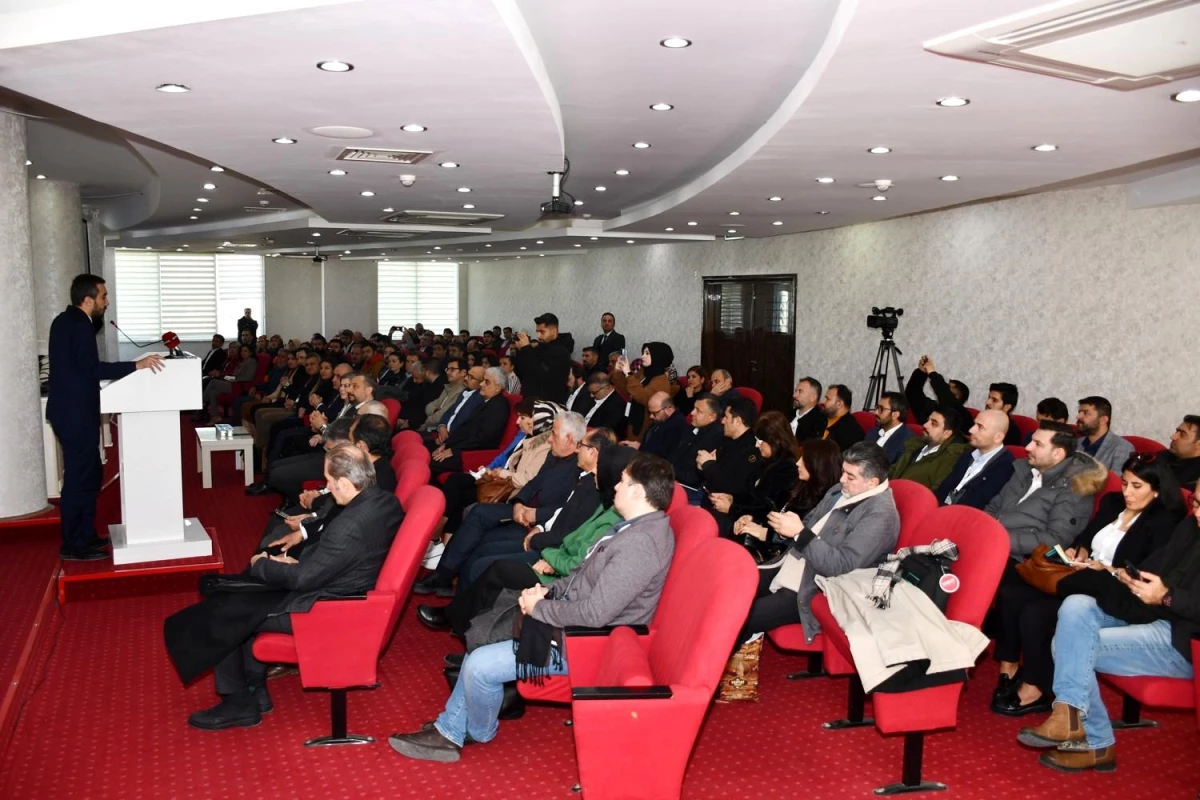 Depremden etkilenen Adıyamanlı üreticilerin pazara erişimini desteklemek amacıyla \'Üreten yöre üreten Türkiye\' toplantısı düzenlendi