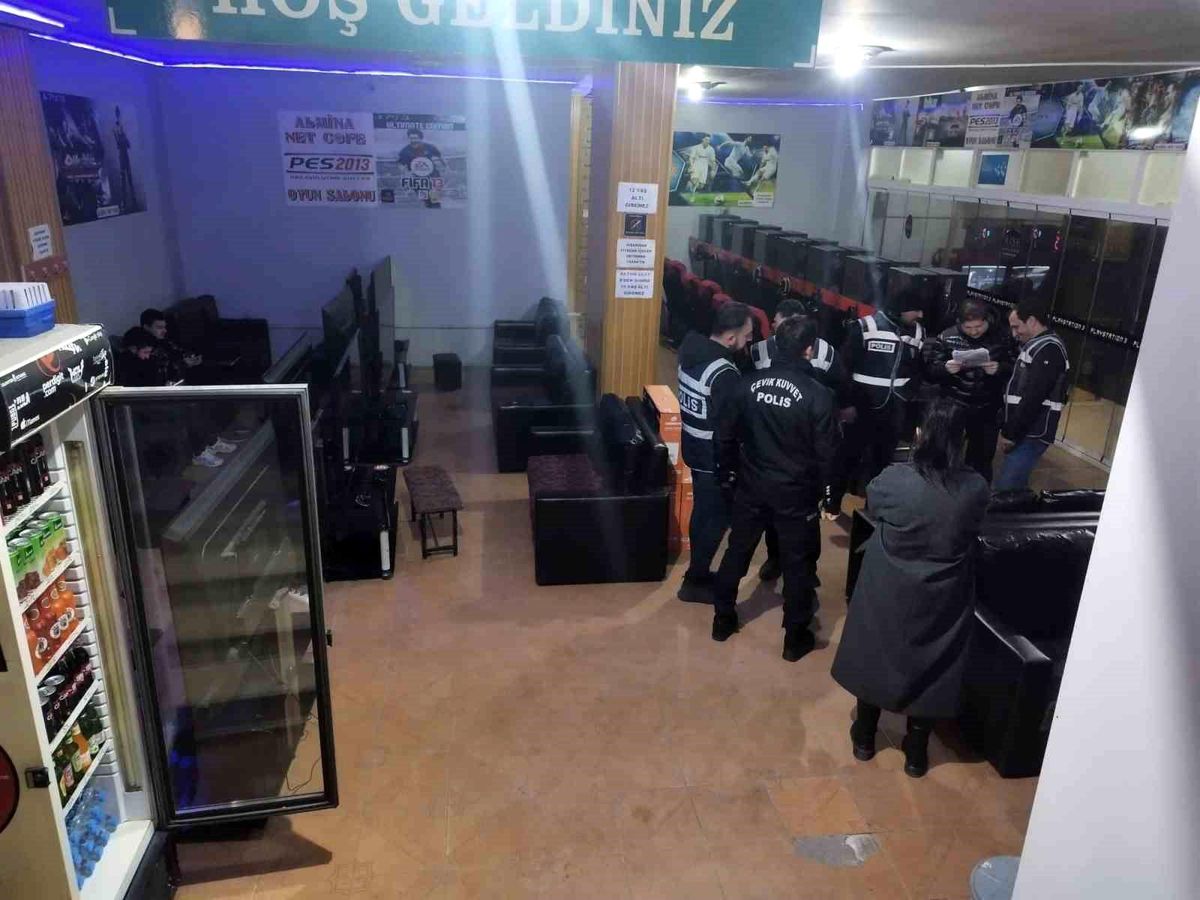 Yozgat\'ta Asayiş Uygulamaları Devam Ediyor