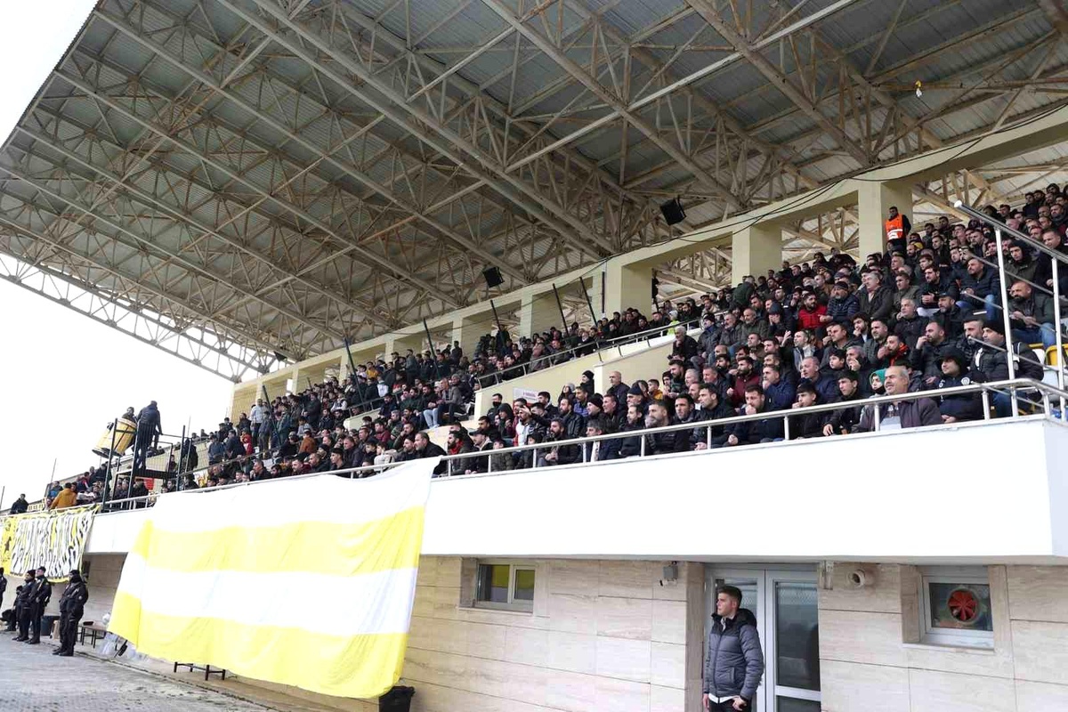 Muşspor-Adana 1954 FK maçında deplasman tribününe seyirci alınmayacak