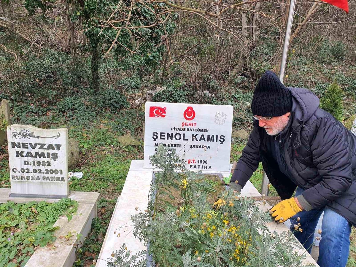 1987 Harp Okulu mezunları, Şırnak\'ta şehit düşen arkadaşları için dualarla yad etti
