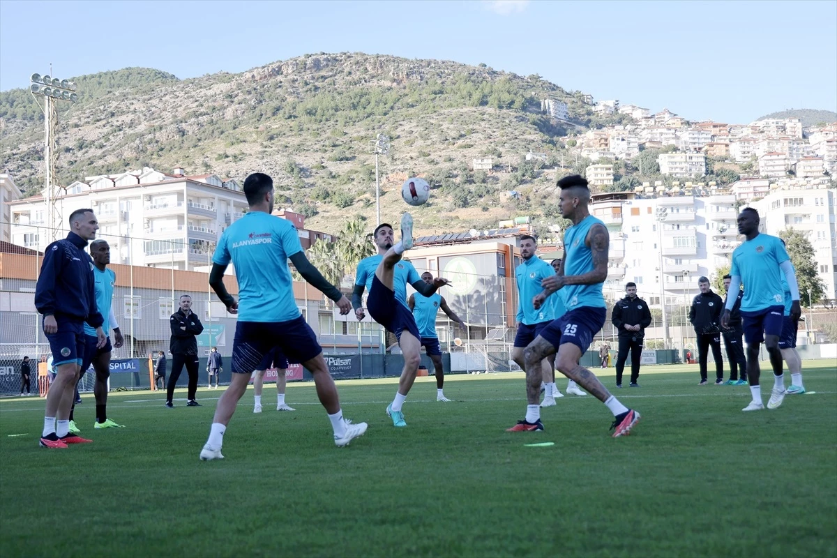 Corendon Alanyaspor, Siltaş Yapı Pendikspor maçı için hazırlıklarını tamamladı