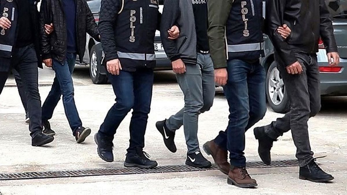 Ankara merkezli 20 ilde çocuk istismarı içerikli paylaşımlara operasyon