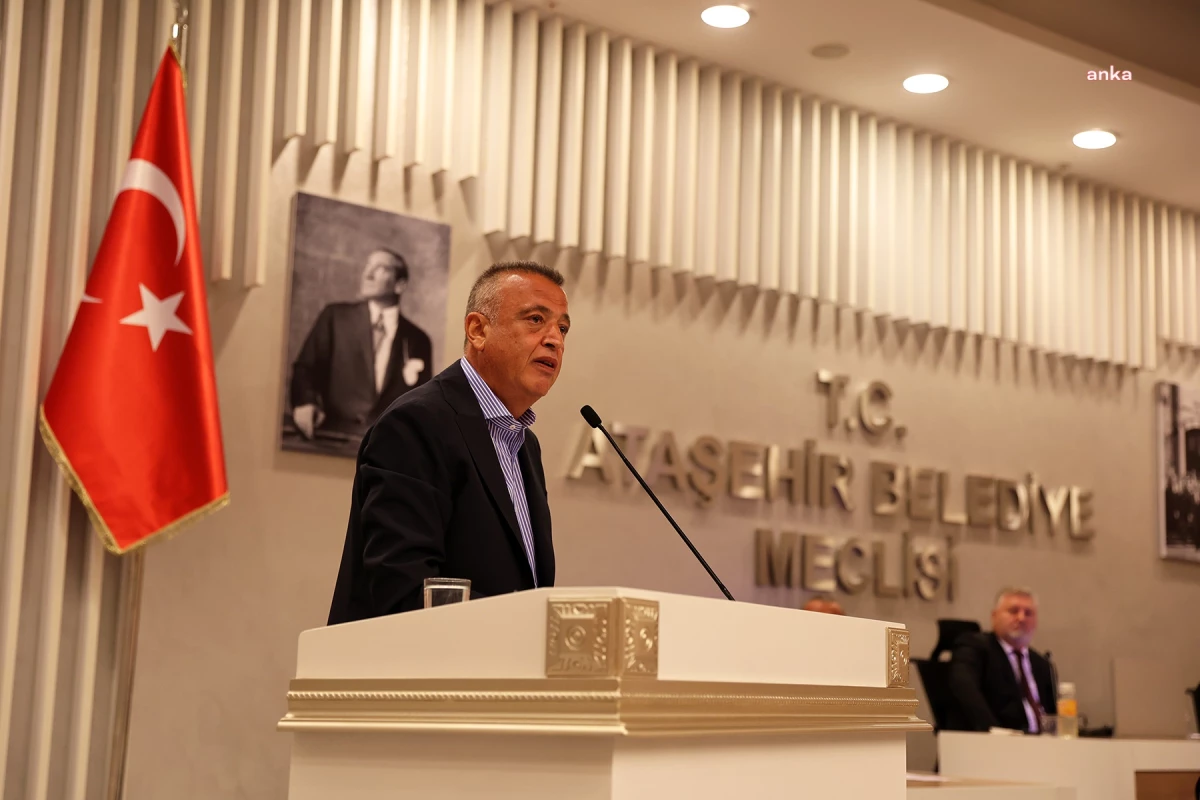 Ataşehir Belediye Başkanı Battal İlgezdi CHP\'den istifa etti