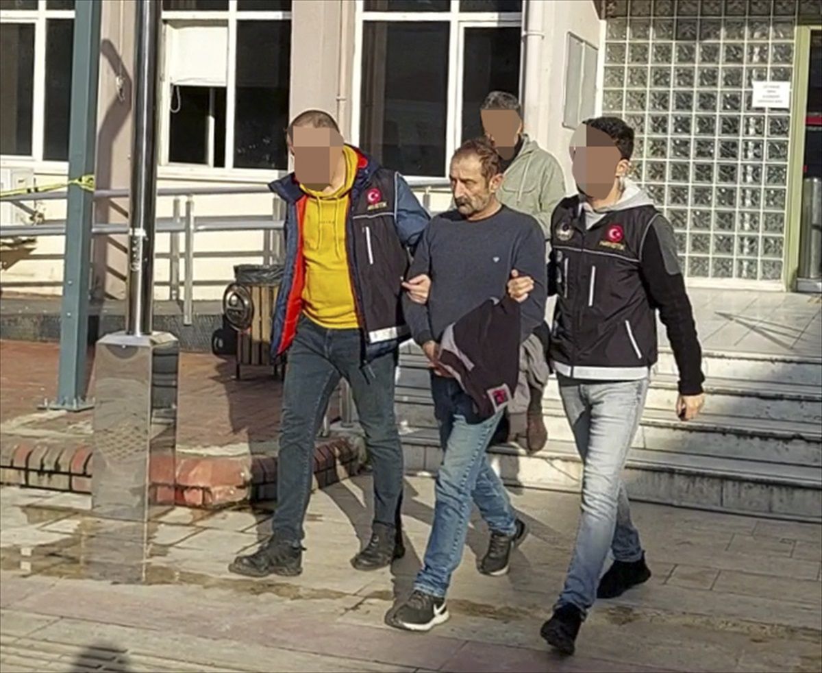 Aydın\'da tırda 12 kilogram sentetik uyuşturucu ele geçirildi, sürücü tutuklandı