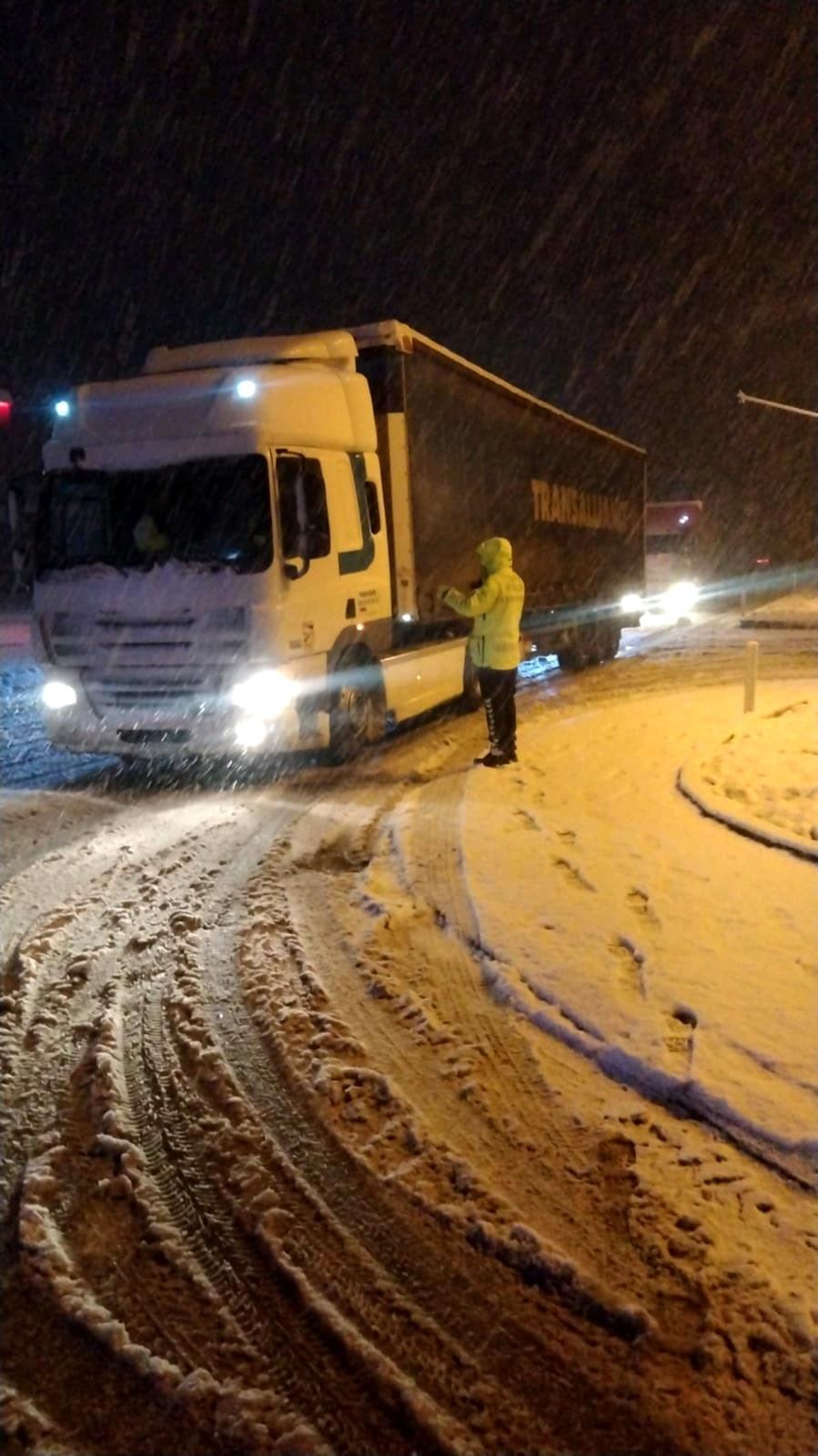 Bingöl\'de Kar Yağışı Sonrası Trafik Denetimi