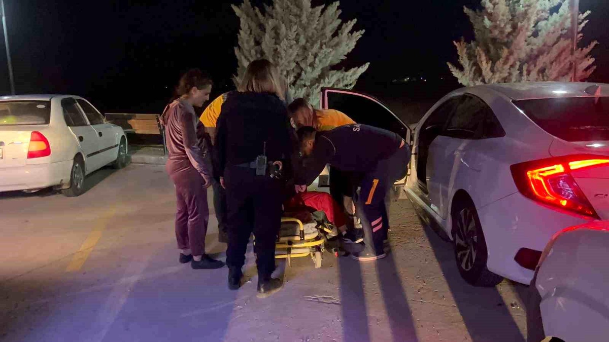 Aksaray\'da Boşandığı Eşini Bıçaklayarak Yaralayan Koca Gözaltına Alındı