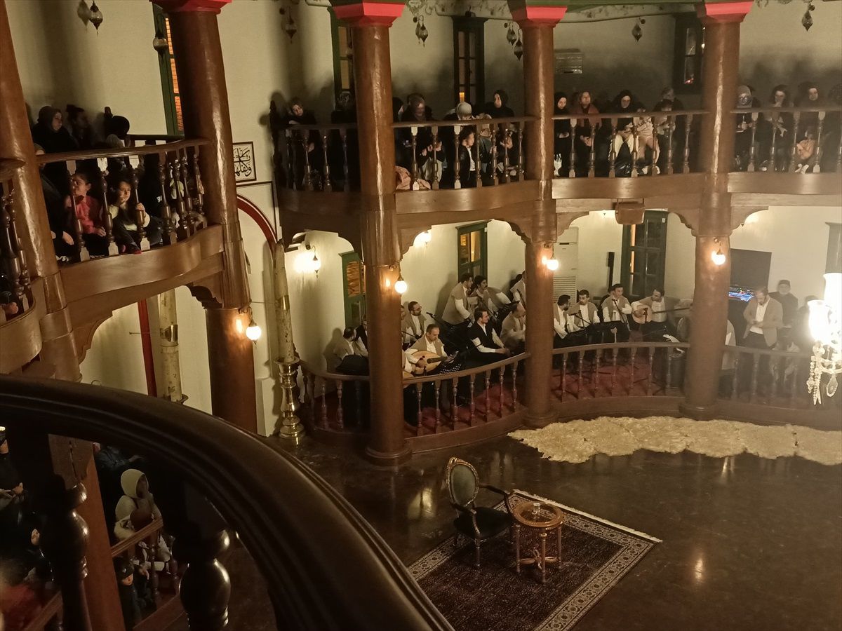 E-Der, Bursa Mevlevihanesi ve Müzesi'nde etkinlik düzenledi