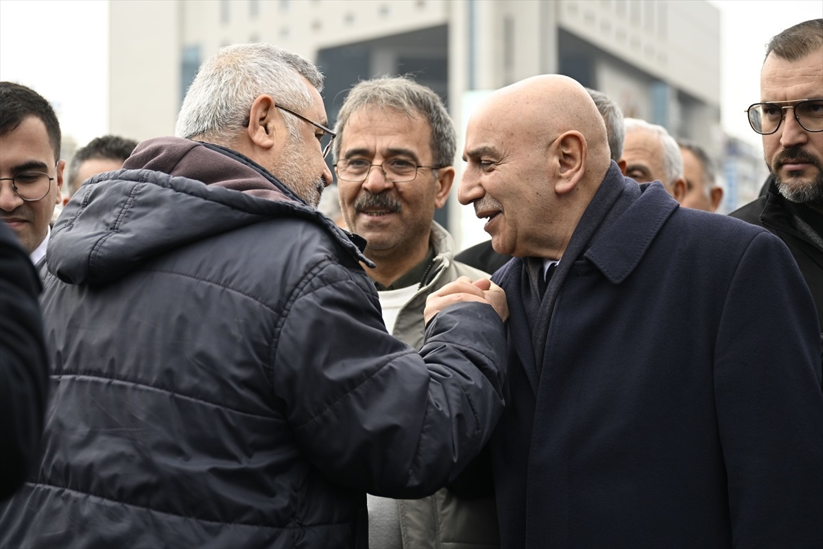 Turgut Altınok, Ankara esnafını ziyaret etti ve projelerini açıkladı
