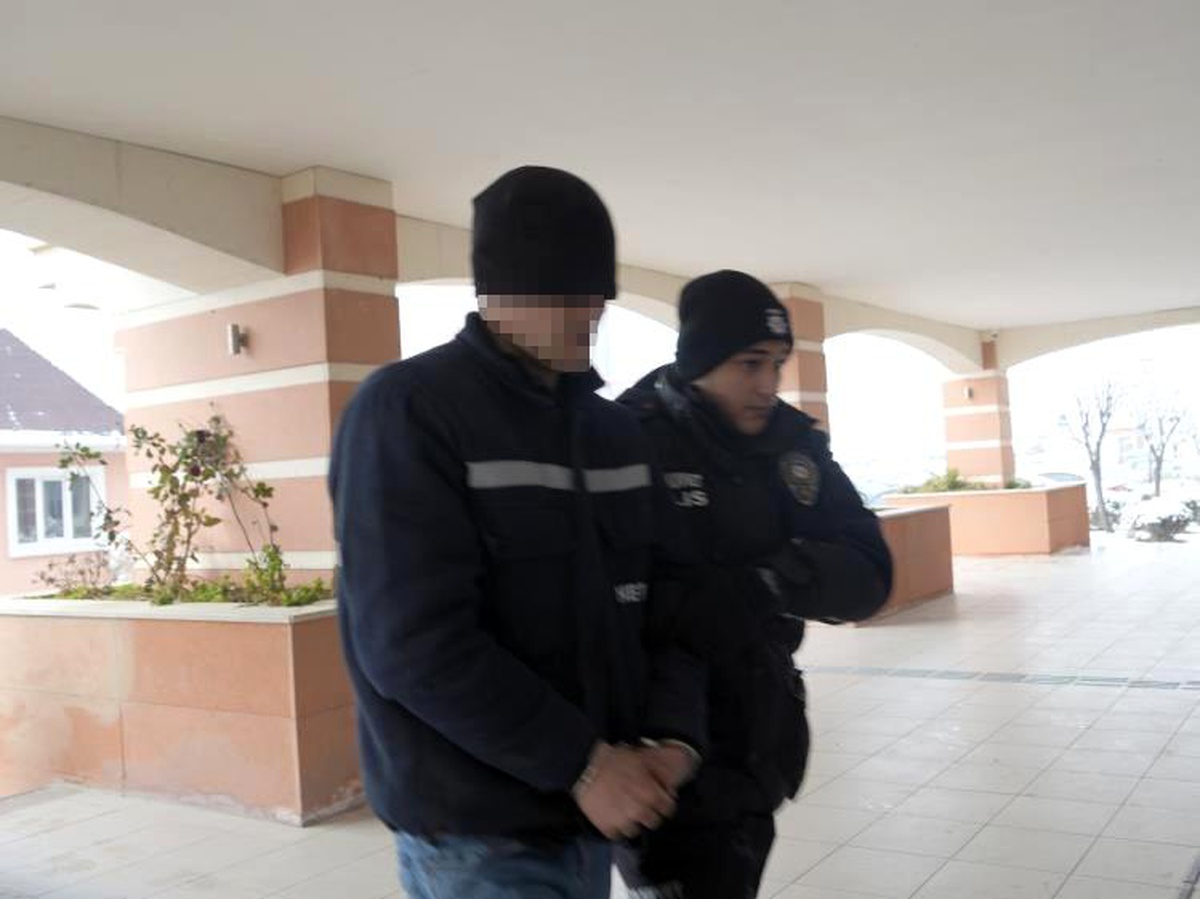 Kastamonu\'da Mezarlıkta Cinayet: Eşi ve Ailesi Tarafından Öldürülen Vatandaşın Kayınpederi \'İyi Yaptım\' Dedi