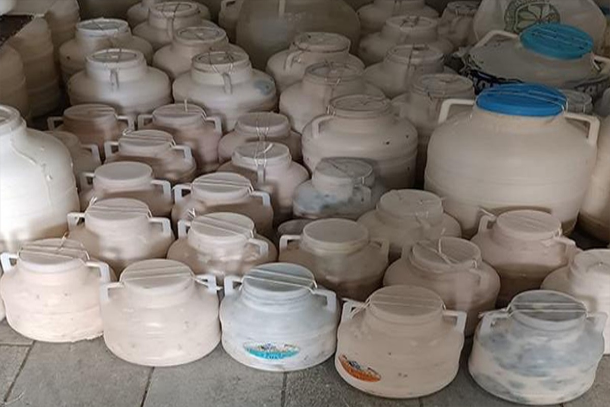 Elazığ\'da Gıda Denetimlerinde Bozulan Çökelek ve Krema İmha Edildi