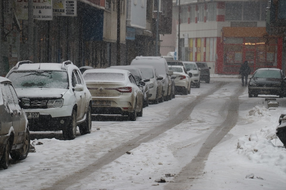 Erzurum, Ağrı ve Kars\'ta Kar Yağışı