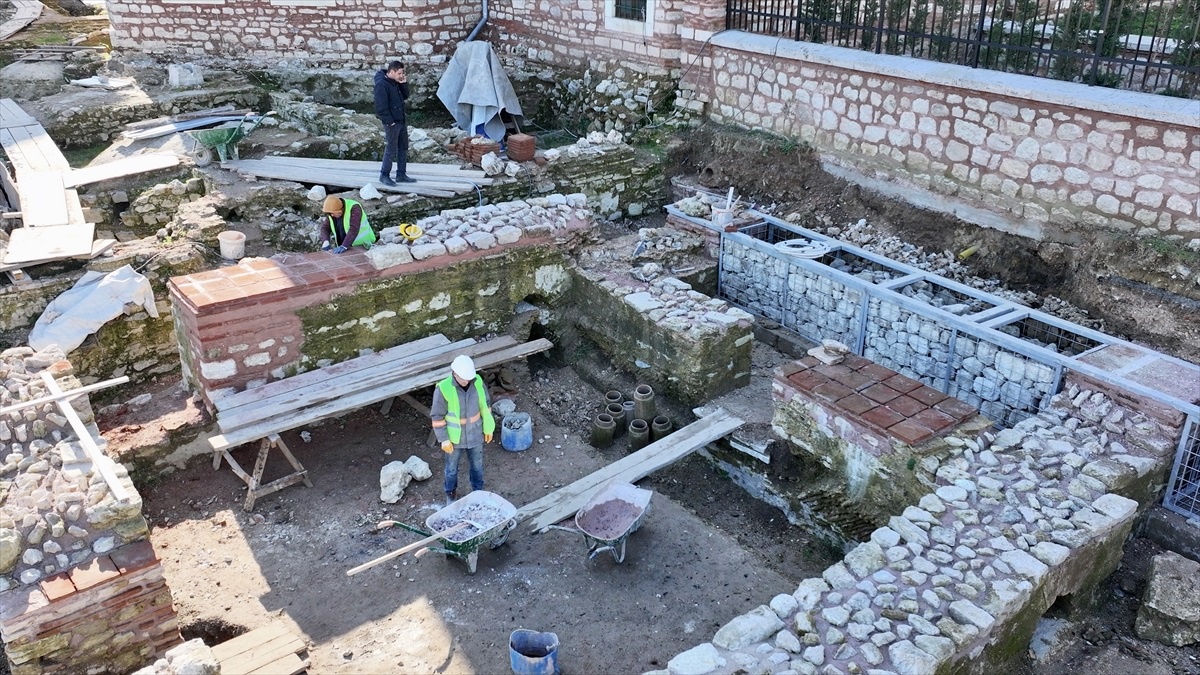 Fatih\'te Fethiye Camisi çevresindeki kazı çalışmaları tamamlandı