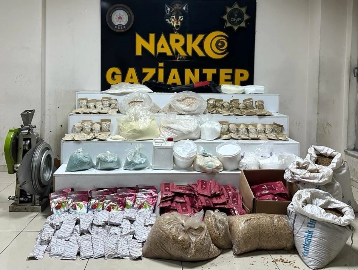 Gaziantep\'te MİT Destekli Operasyonda Yüklü Miktarda Uyuşturucu Ele Geçirildi
