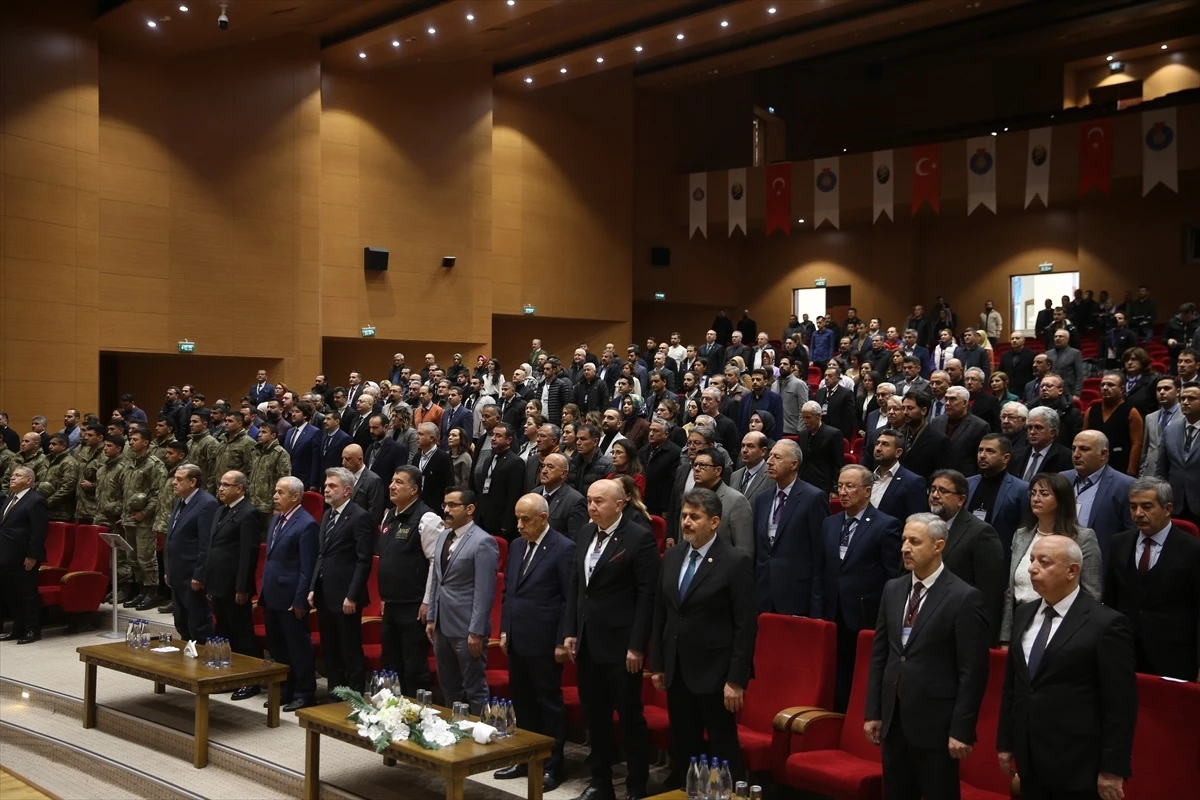 Kahramanmaraş\'ta Depremler ve Çözüm Önerileri Kongresi Başladı