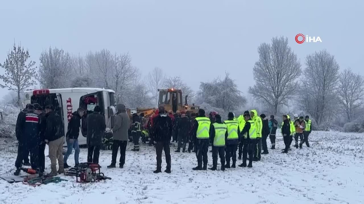 Kastamonu\'da otobüs devrildi: 6 ölü, 33 yaralı