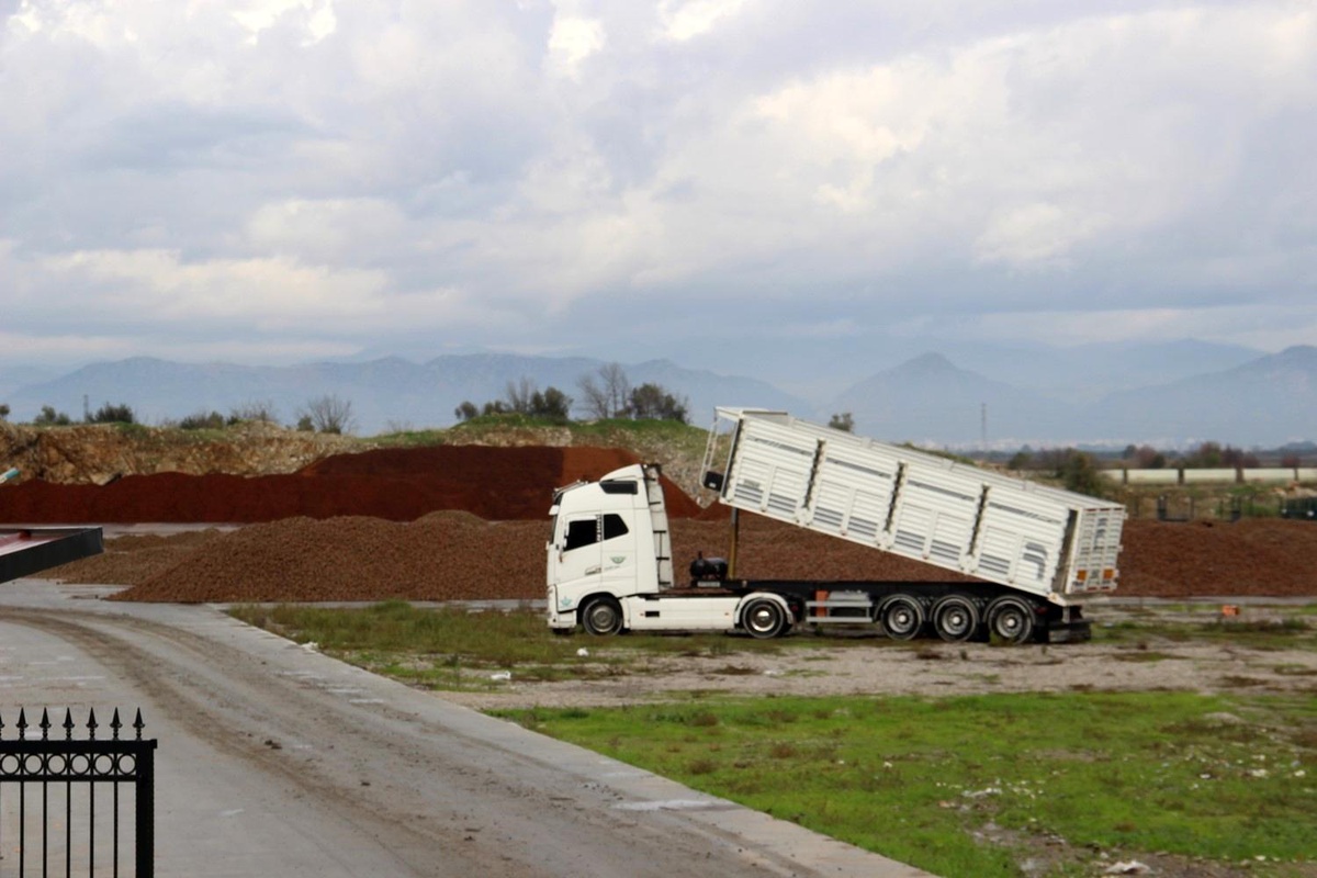 Koçarlı, Türkiye\'nin Künar İşleme Ticaret Merkezi Haline Geldi