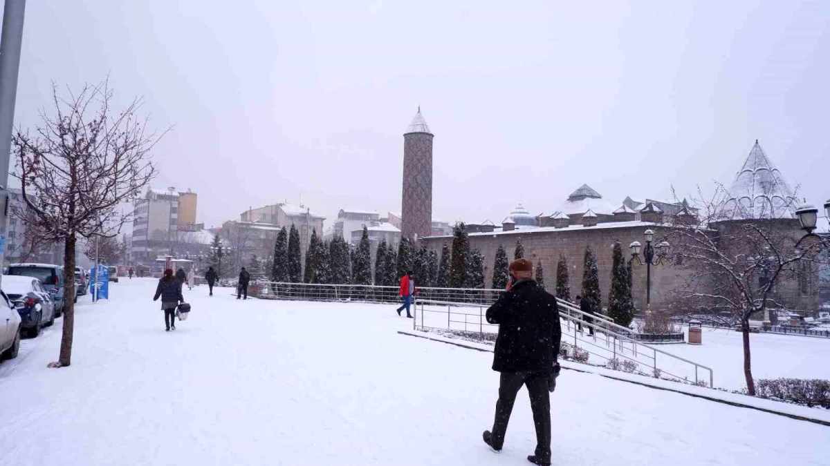 Erzurum\'da Kar Yağışı Uyarısı