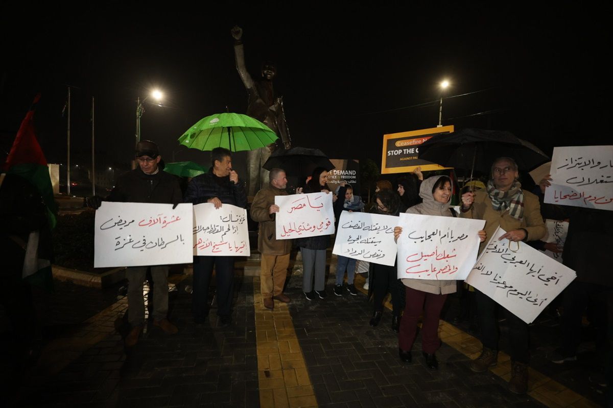 Filistinliler, Mısır-Gazze sınır kapısının sürekli açık tutulmasını talep etti