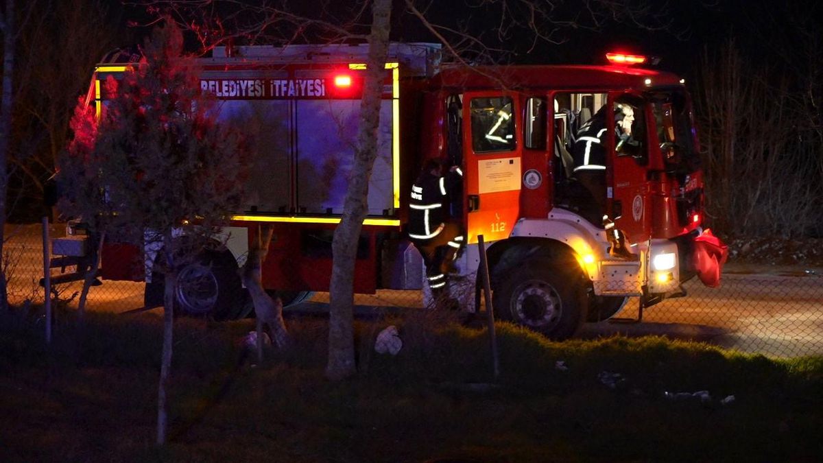 Edirne\'de kontrolden çıkan otomobil takla attı, sürücü yaralandı