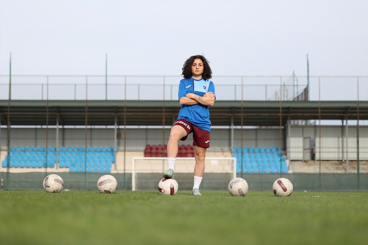 Trabzonspor Kadın Futbol Takımı Didem Dülber\'i transfer etti