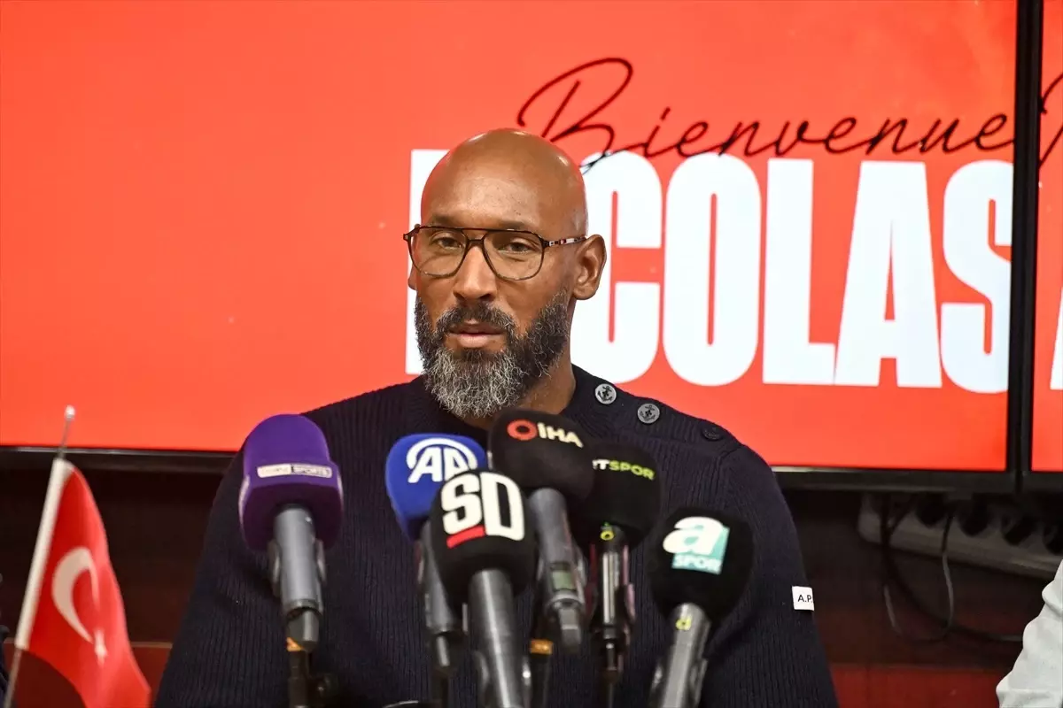 Ümraniyespor, eski futbolcu Nicolas Anelka\'yı CEO olarak göreve getirdi