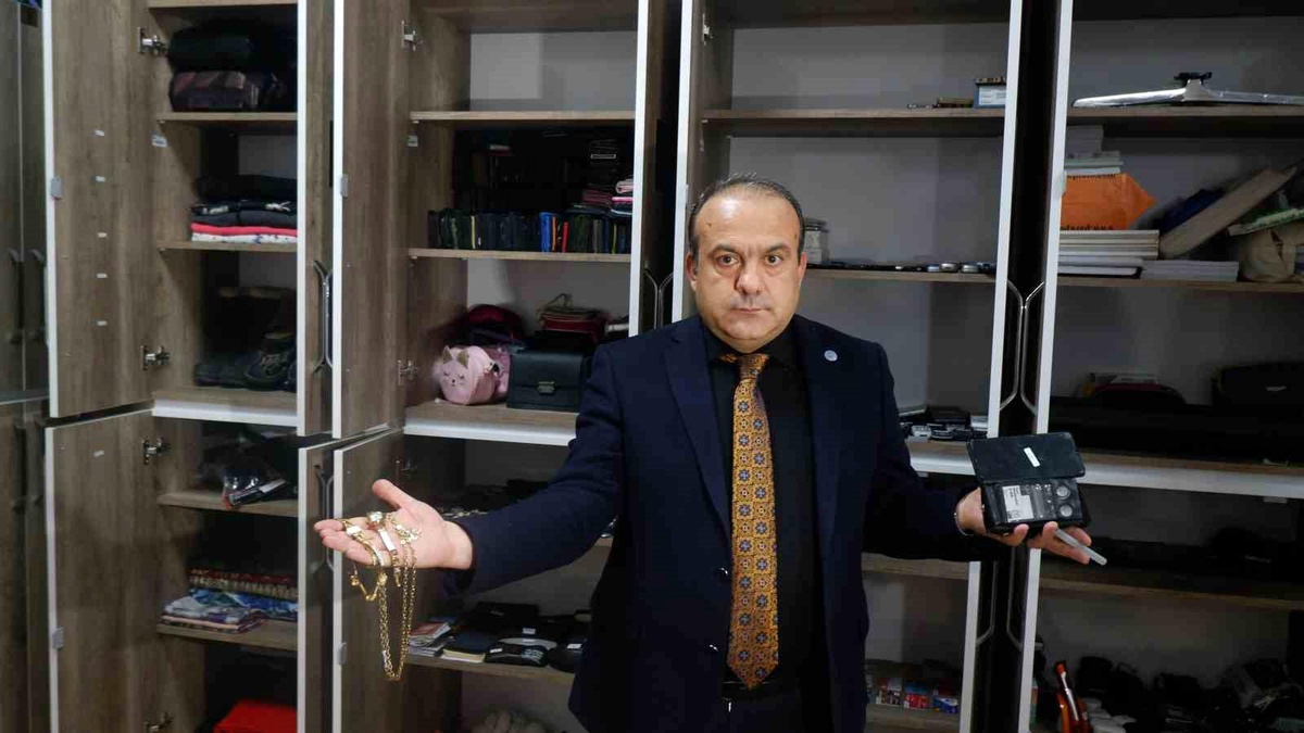 Erzurum\'da Unutulan Eşyalar Sahiplerini Bekliyor