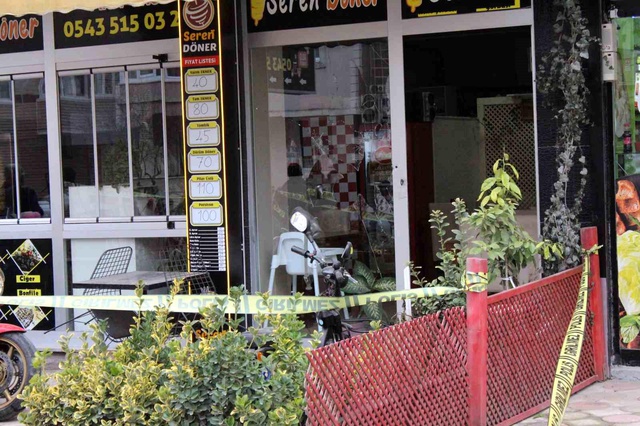 Tekirdağ Kapaklı'da Yemek Siparişi Vermeyenlere Kurşun Yağmuru Tekirdağ Kapaklı'da Yemek Siparişi Vermeyenlere Kurşun Yağmuru