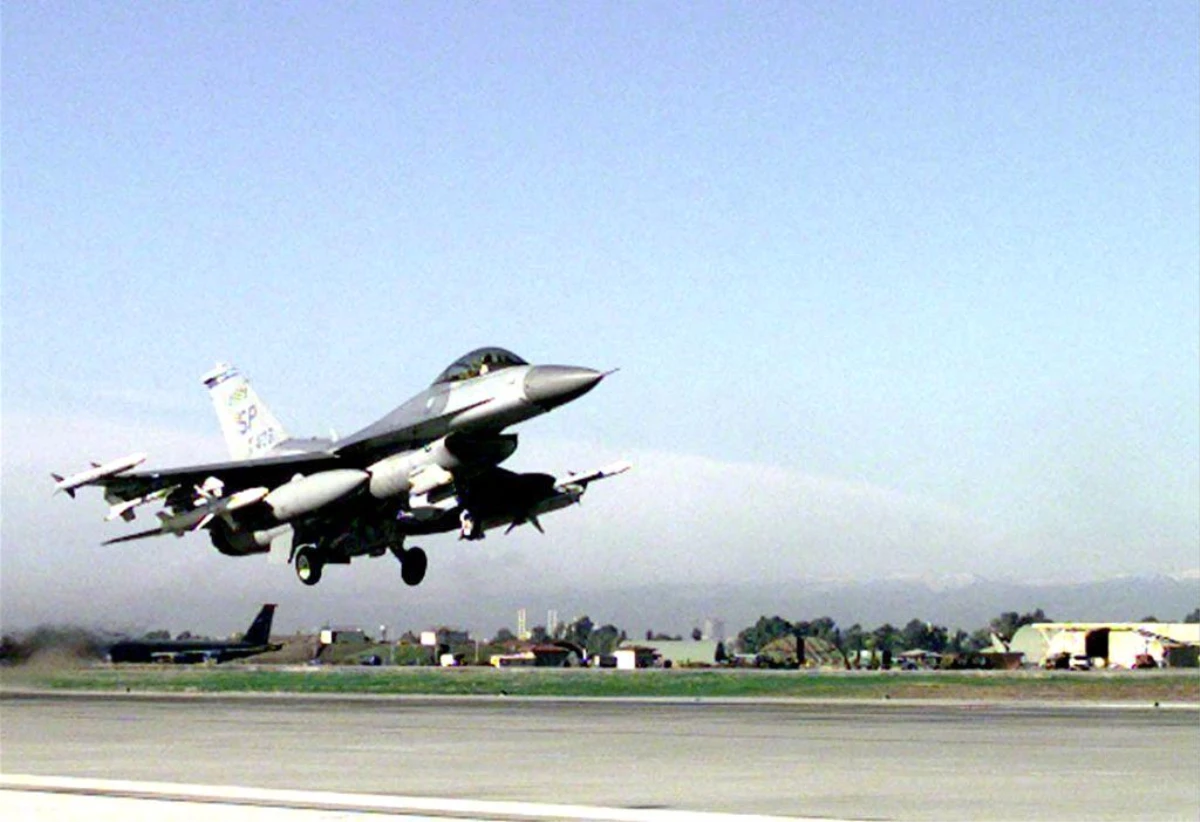 ABD, Türkiye\'ye F-16 Jetleri Satışına Onay Verdi