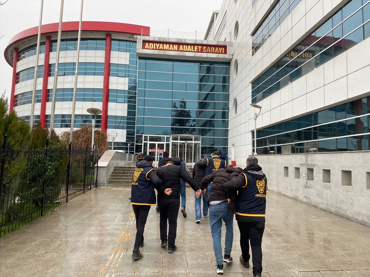 Adıyaman\'da düzenlenen hırsızlık operasyonunda 4 şüpheli tutuklandı